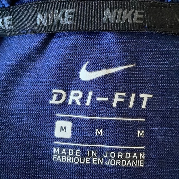 Boys NIKE ‘DRI-FIT’ Long Sleeve Short with Hoodie - Size M - Picture 6 of 7